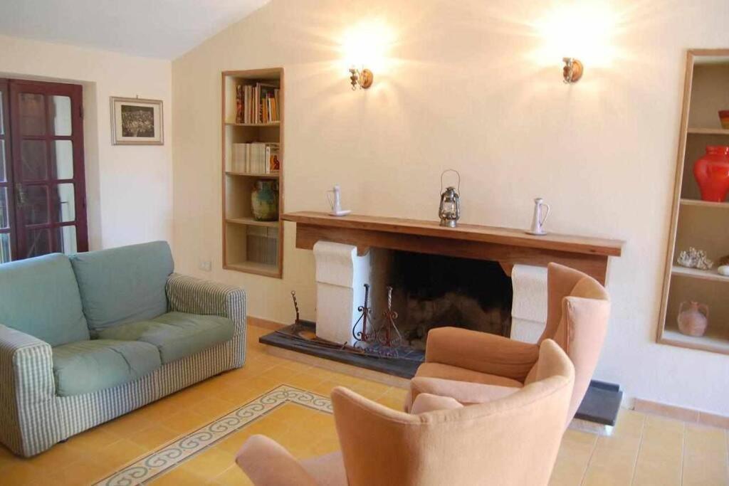 Taddore Green Lodge Galtellì エクステリア 写真